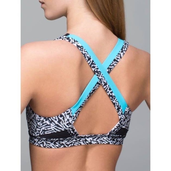 Sz 4 but fits like a 2 Lululemon Run Stuff Your Bra sea 🌊 wheeze 2016 bra - Picture 6 of 9